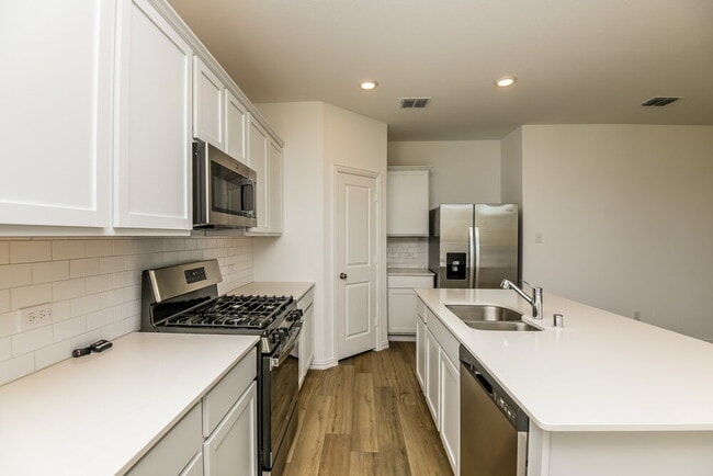 Photo - 14785 Mainstay Way