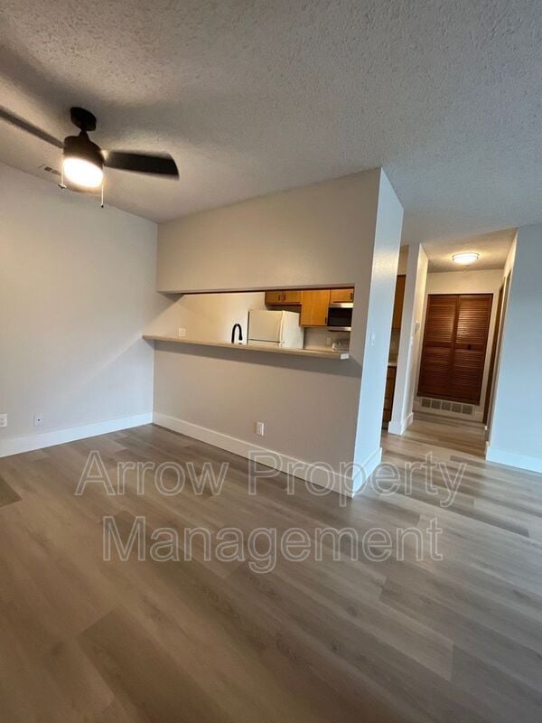 Photo - 2330 N 44th St Unidad 12