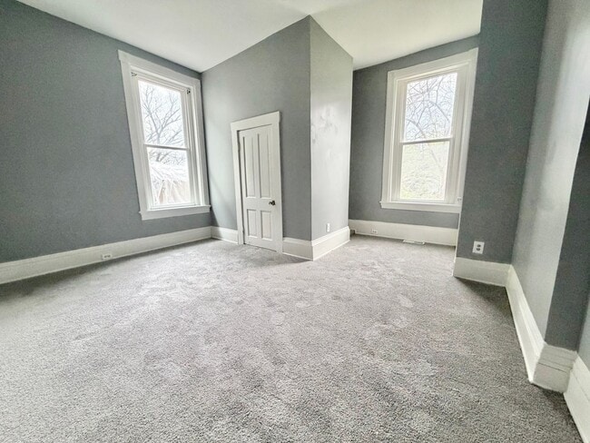 Photo - 447 Warner St Unit 447-1