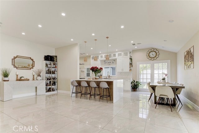 Photo - 10814 Encino Ave