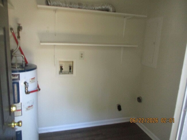 Photo - 1904 Elkhorn Ln