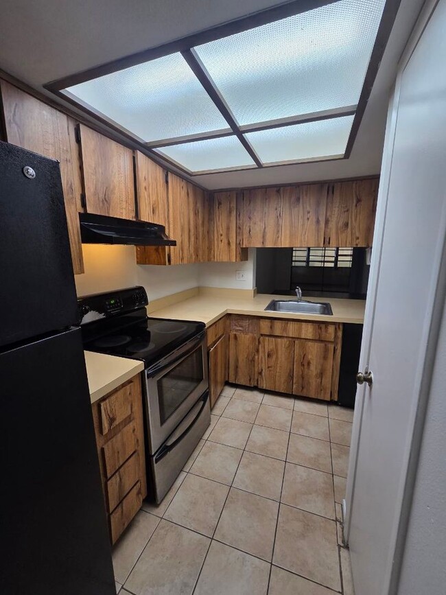 Photo - Updated 2/2 River Oaks Condo