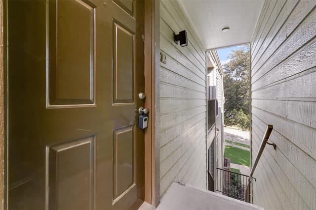 Photo - 3101 Sondra Dr Unit 302