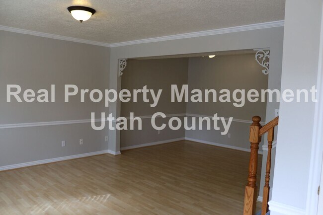 Photo - Short term Lease! Pet Friendly Townhome