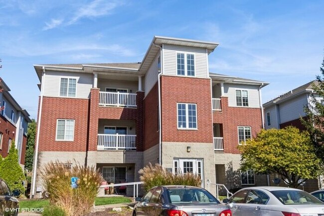 $1,250 | 2 Bedroom, 1 Bathroom Condo | Pet... - $1,250 | 2 Bedroom, 1 Bathroom Condo | Pet...