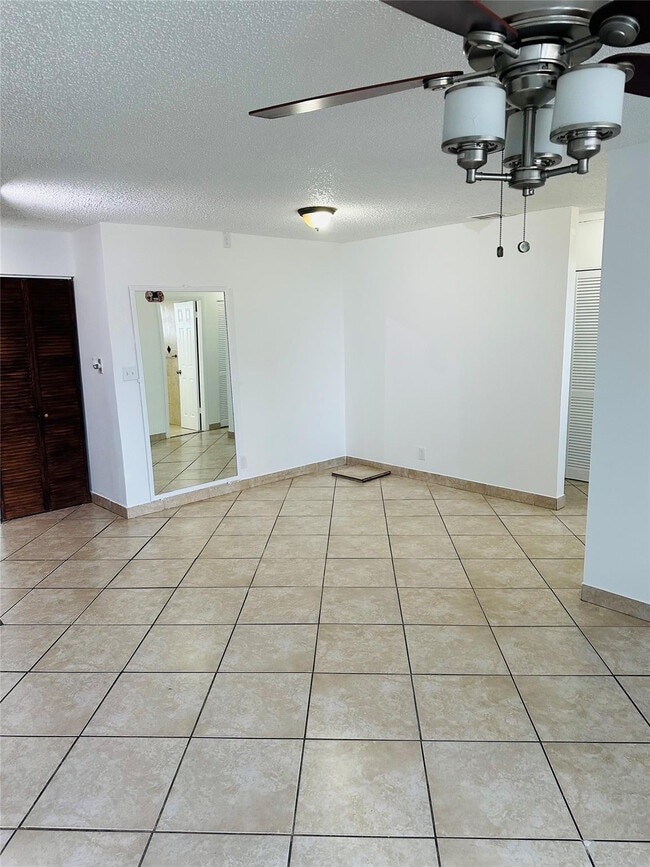 Photo - 10046 Winding Lake Rd Unit 203