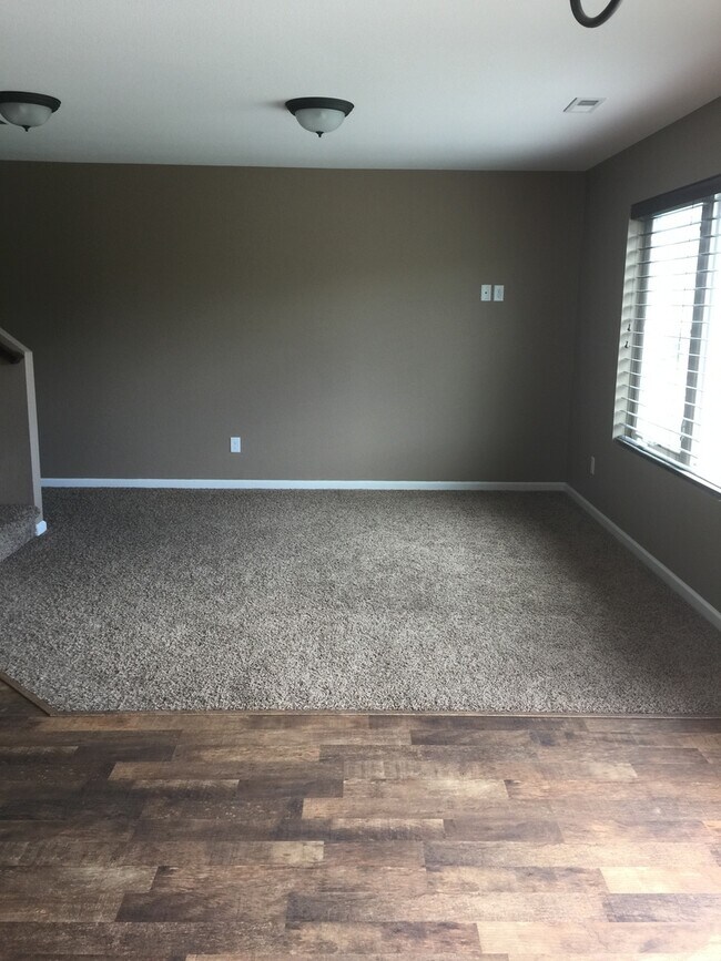 Photo - Gorgeous 3 bedroom