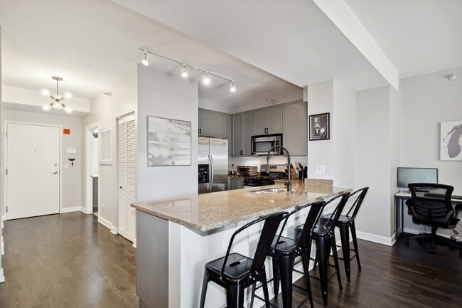 Photo - 451 W Huron St Unit 509