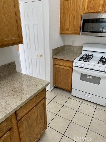 Photo - 27628 Powell Dr