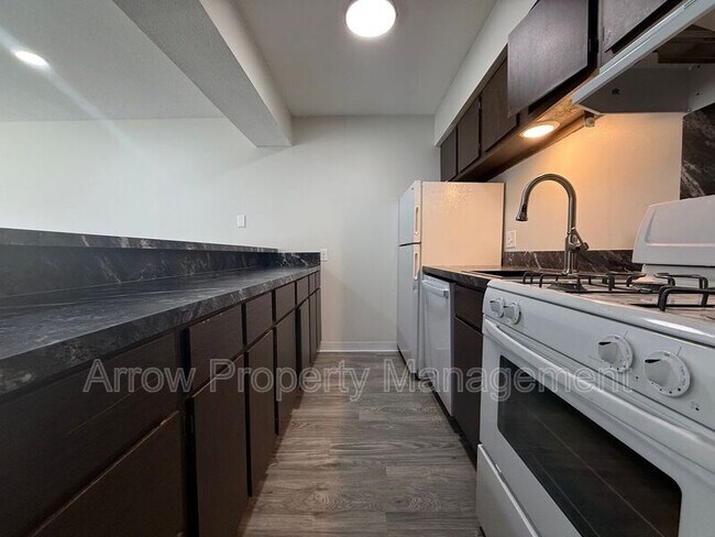 Photo - 649 S 18th St