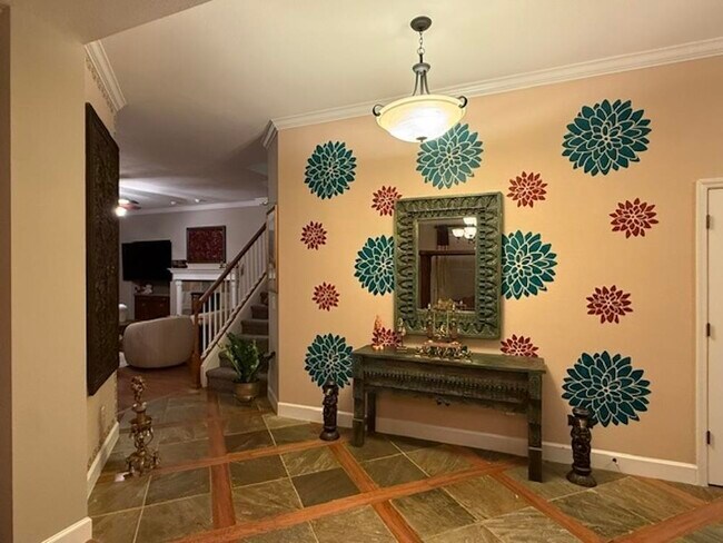 Photo - 2401 Goldenrod Wy