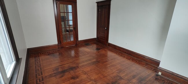 Photo - 11117 Blue Ave