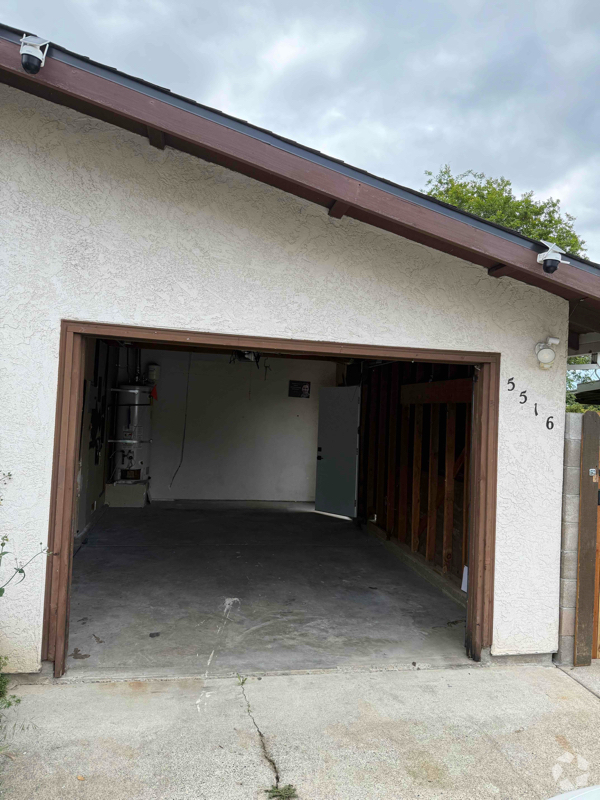 Building Photo - 5516 Engle Rd Rental