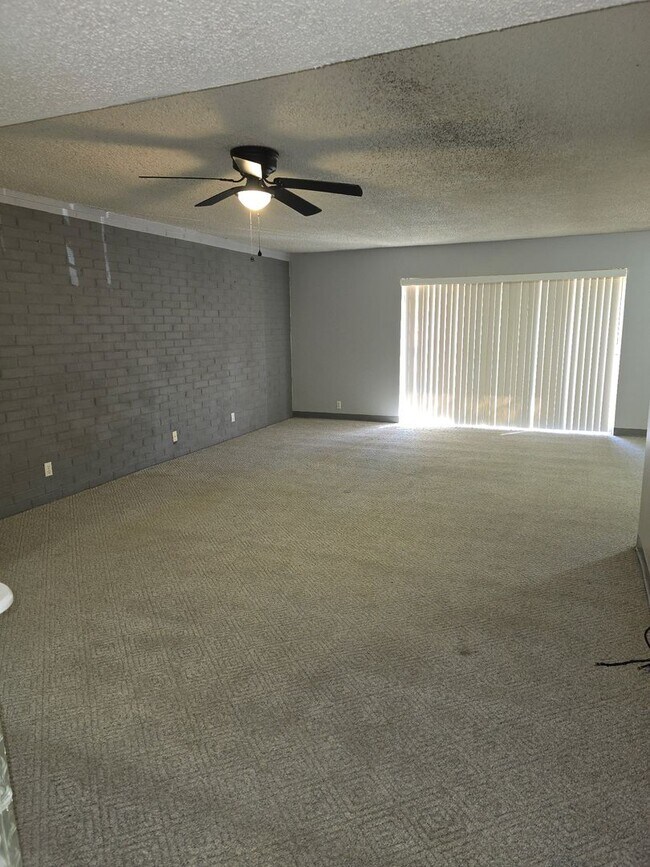 Photo - Knoxville 37923 - 2 bedroom, 2 bath condo ...