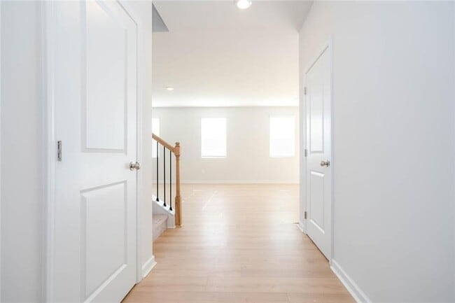 Photo - 242 Lookout Dr