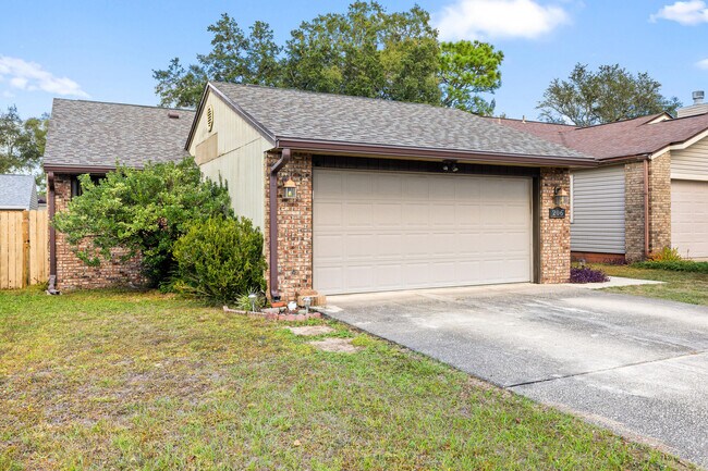 Photo - 206 Cedar Ridge Way