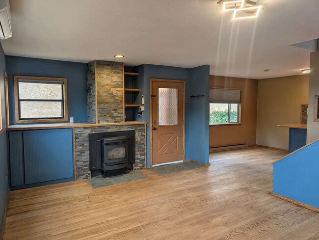 821 Shoshone Pl
