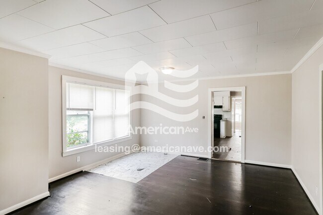 Photo - 820 Clover Dr