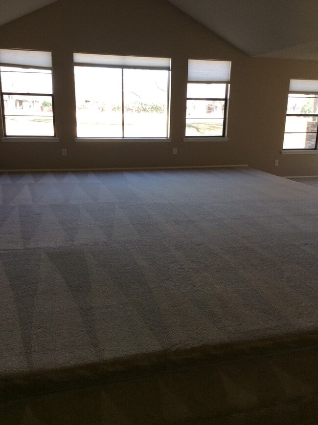 Photo - 1612 Colonial Pkwy