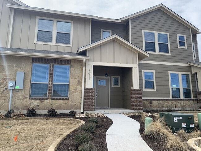 Building Photo - 7611 Stonehollow Rental