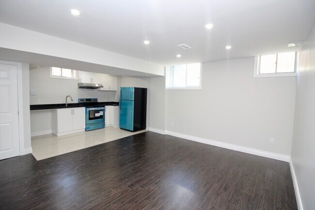 Photo - 7861 Hoptree Rd