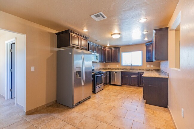 Photo - Updated 3 bedroom 2 bath Home!