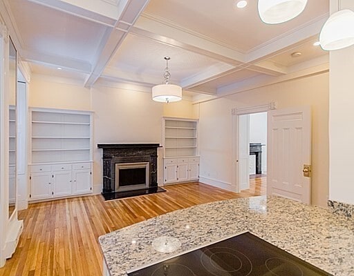 Photo - 9 Temple St Unit 1