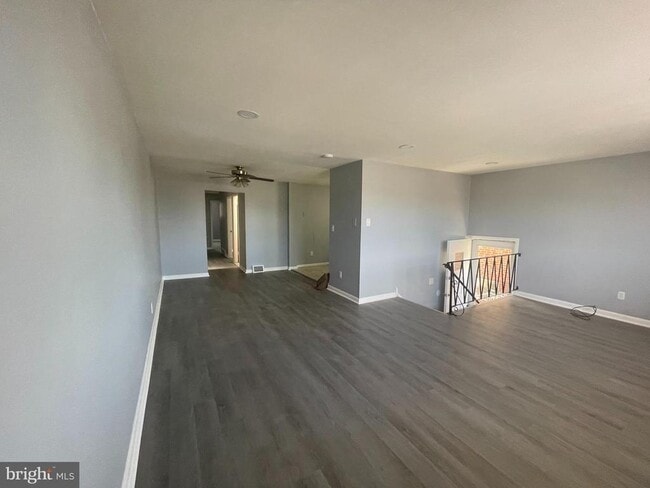 Photo - 2331 Hoffnagle St Unidad 2ND FL