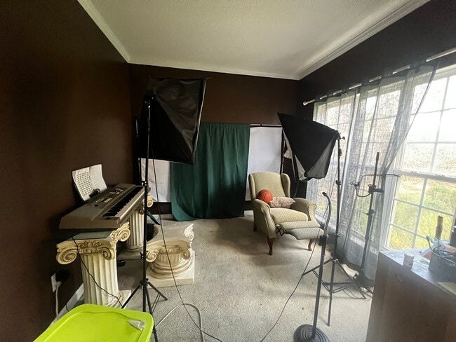 Photo - 360 Burch Rd