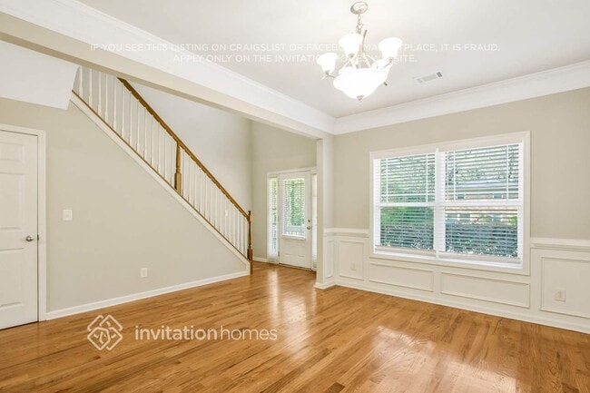 Photo - 2507 Brentford Pl