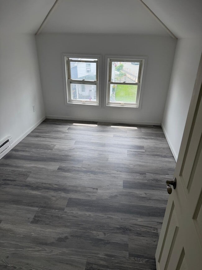 Photo - 610 Landis St Unit apt #3