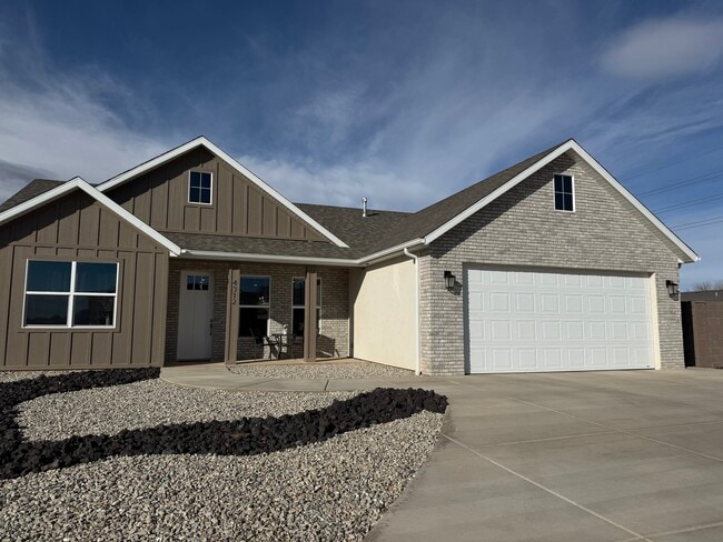 Photo - 4312 W 250 N