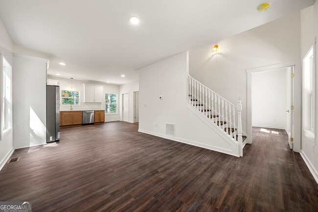 Photo - 600 Trump Ct