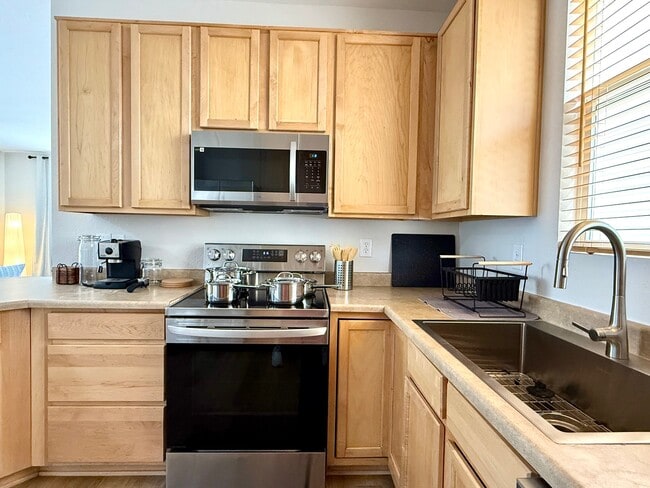 Photo - 2132 Clipper Way