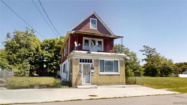 Building Photo - 425 Johnson St