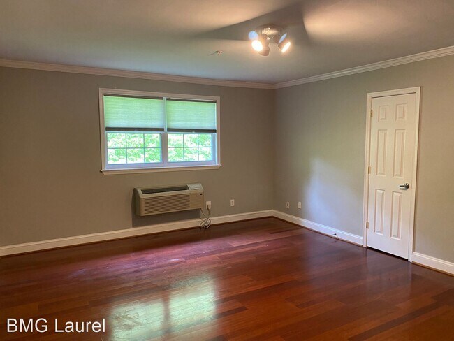 Photo - 1 br, 1 bath House - 19 Post Office Ave Un...