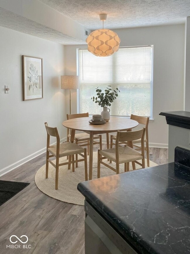 Photo - 9467 Wimbledon Ct