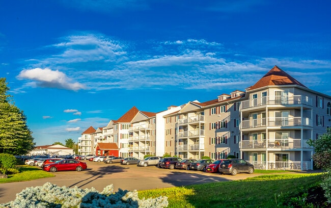 Building Photo - Château Mapleton Apartments
