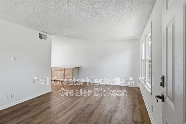 Photo - 704 McPherson Dr