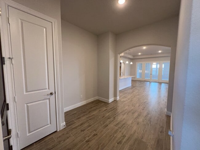 Photo - 5714 Caracara St