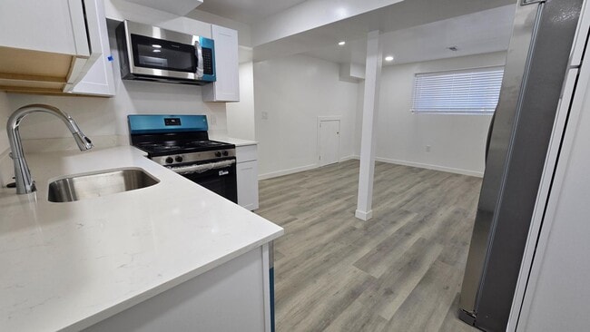 Building Photo - 1516 W 7470 S