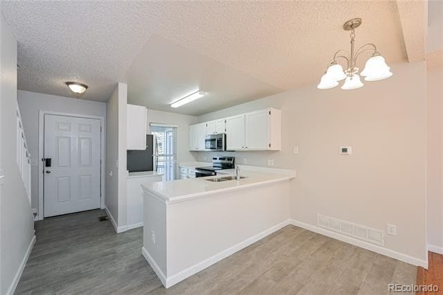 Photo - 9844 Fairwood St