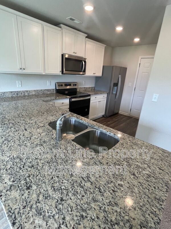 Photo - 295 Windbreak Ln