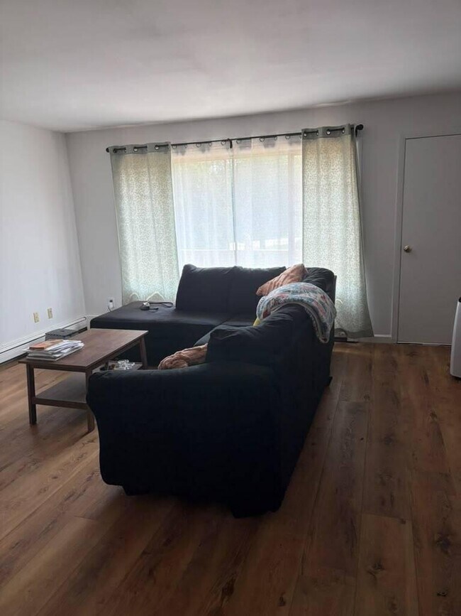 Photo - 139 Heidel Rd