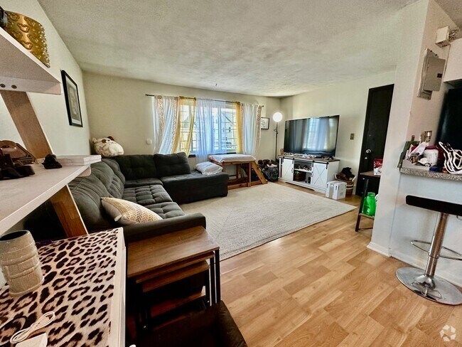 Building Photo - 260 River St Unit 6 Rental