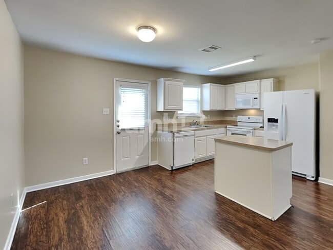 Photo - 4411 Thistle Pond Ct