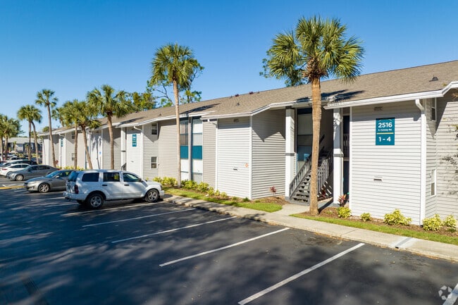 2490 S Conway Rd Orlando, FL 32812