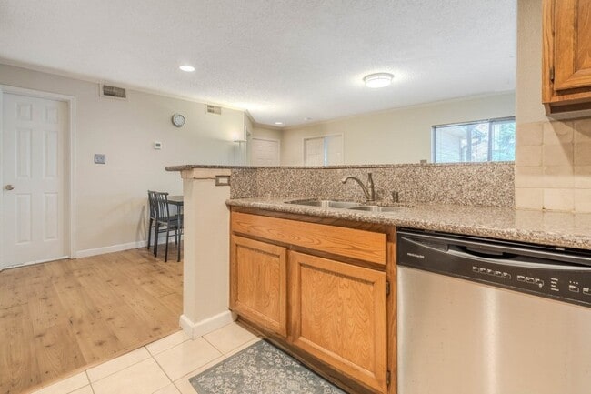 Photo - 2300 Old Spanish Trl Unidad 1098