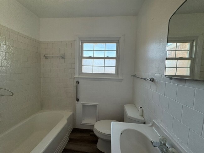 Photo - 1509 S Main Ave