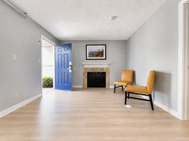 3 Long Wharf Dr Unit 1 Bedroom